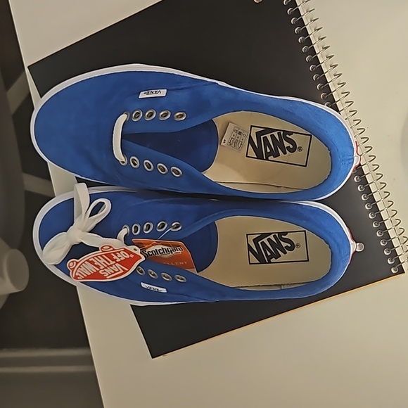 🆕️brand new with tags vans authentic suede lows - Picture 2 of 3